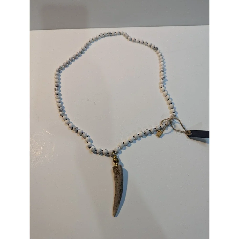 NEW‎ L Rae necklace white howlite & antler
